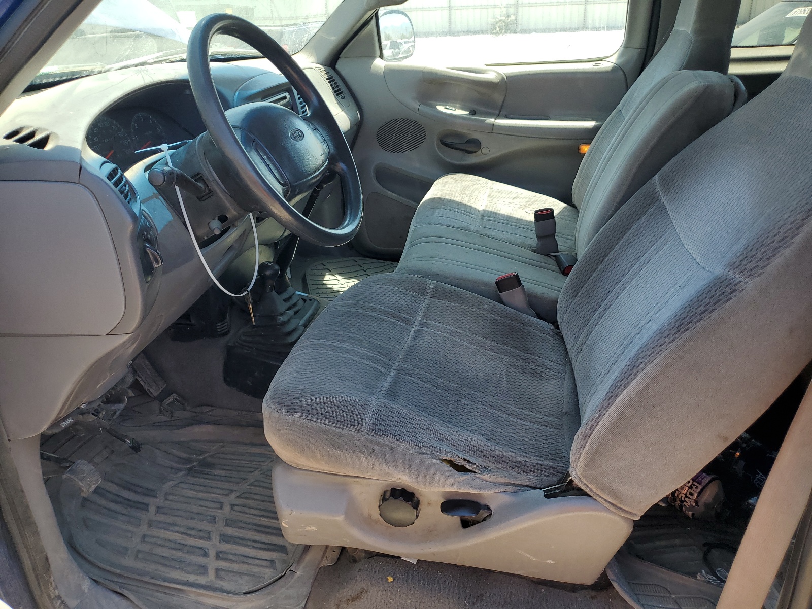 1FTZX1860WKC12119 1998 Ford F150