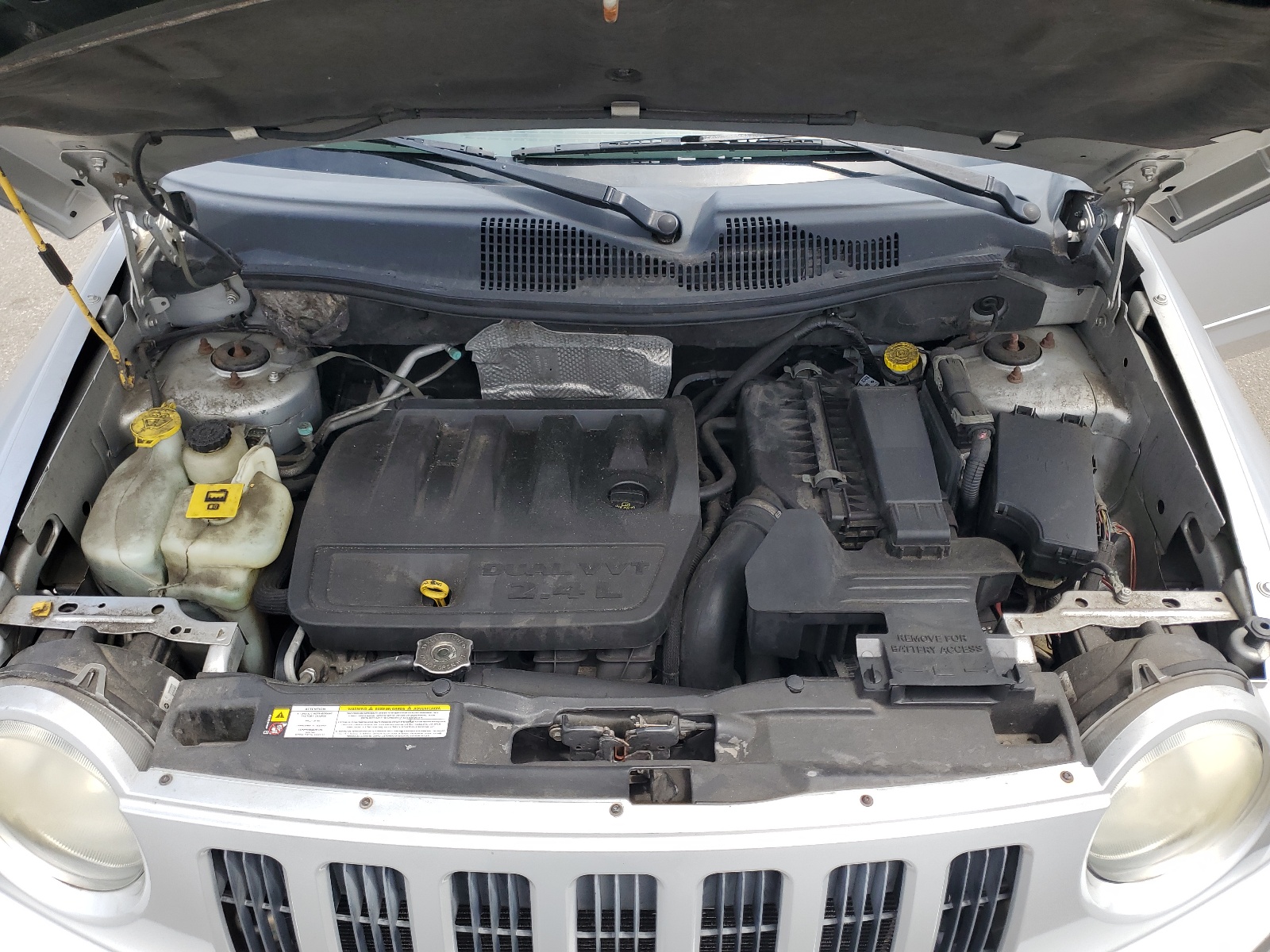 1J4NF4FB8AD572104 2010 Jeep Compass Sport