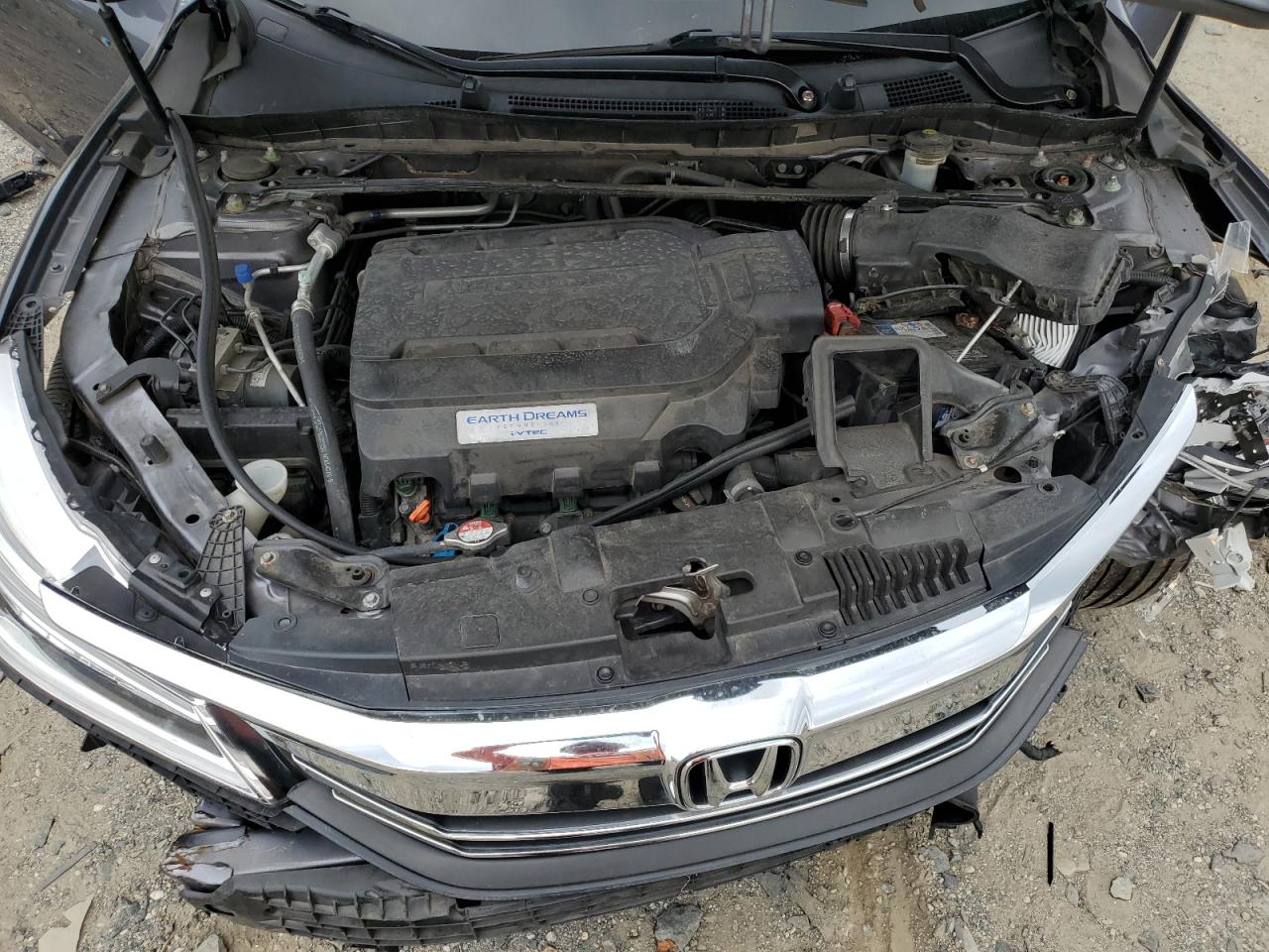 1HGCR3F92HA017156 2017 Honda Accord Touring