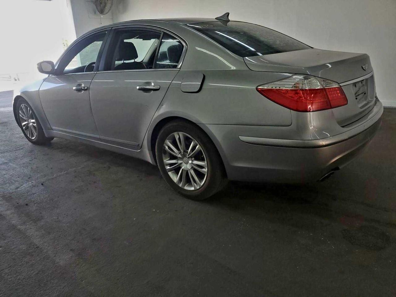 2010 Hyundai Genesis 4.6L VIN: KMHGC4DF7AU105846 Lot: 64911814