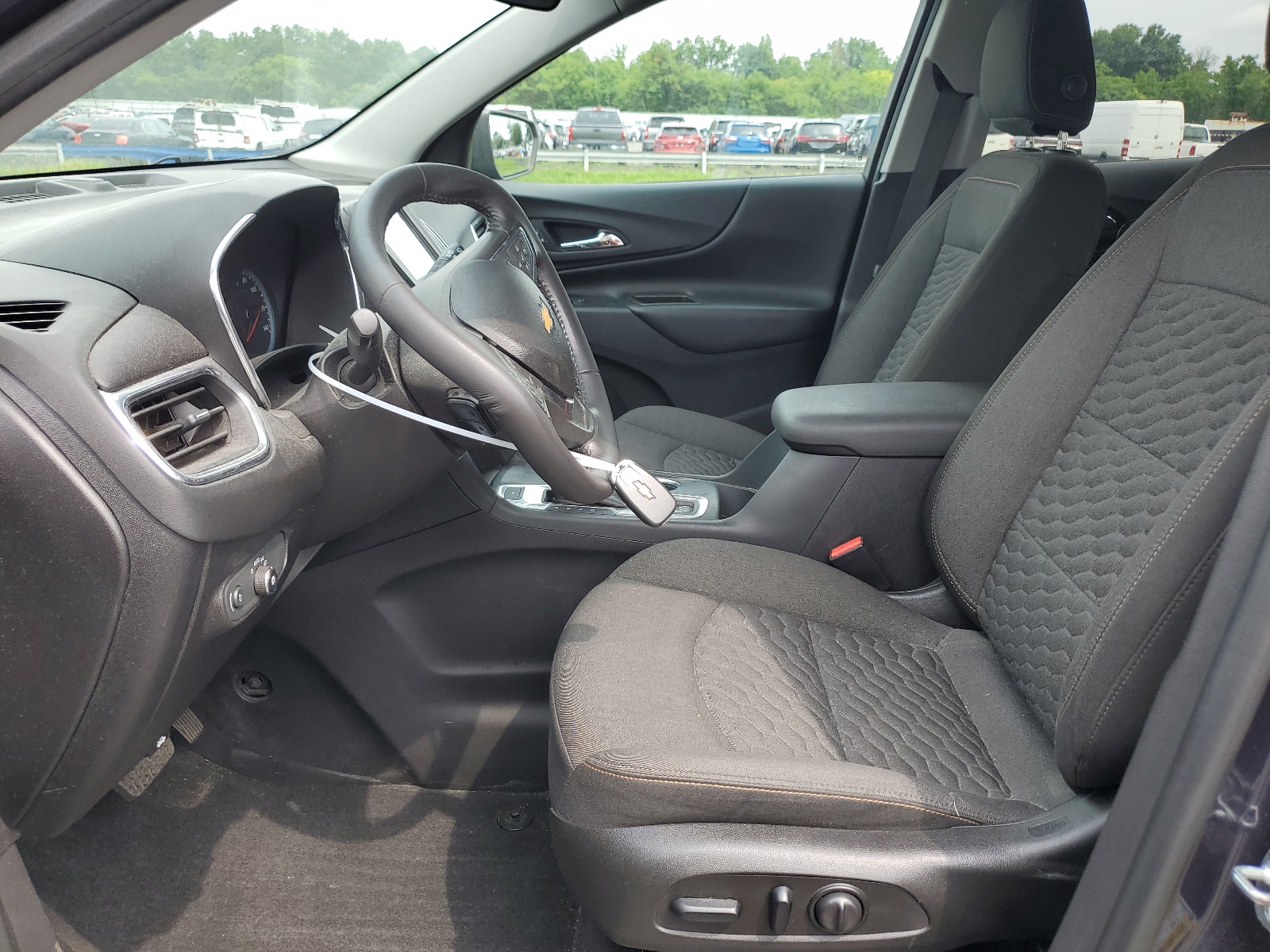 3GNAXSEV1JL348255 2018 Chevrolet Equinox Lt