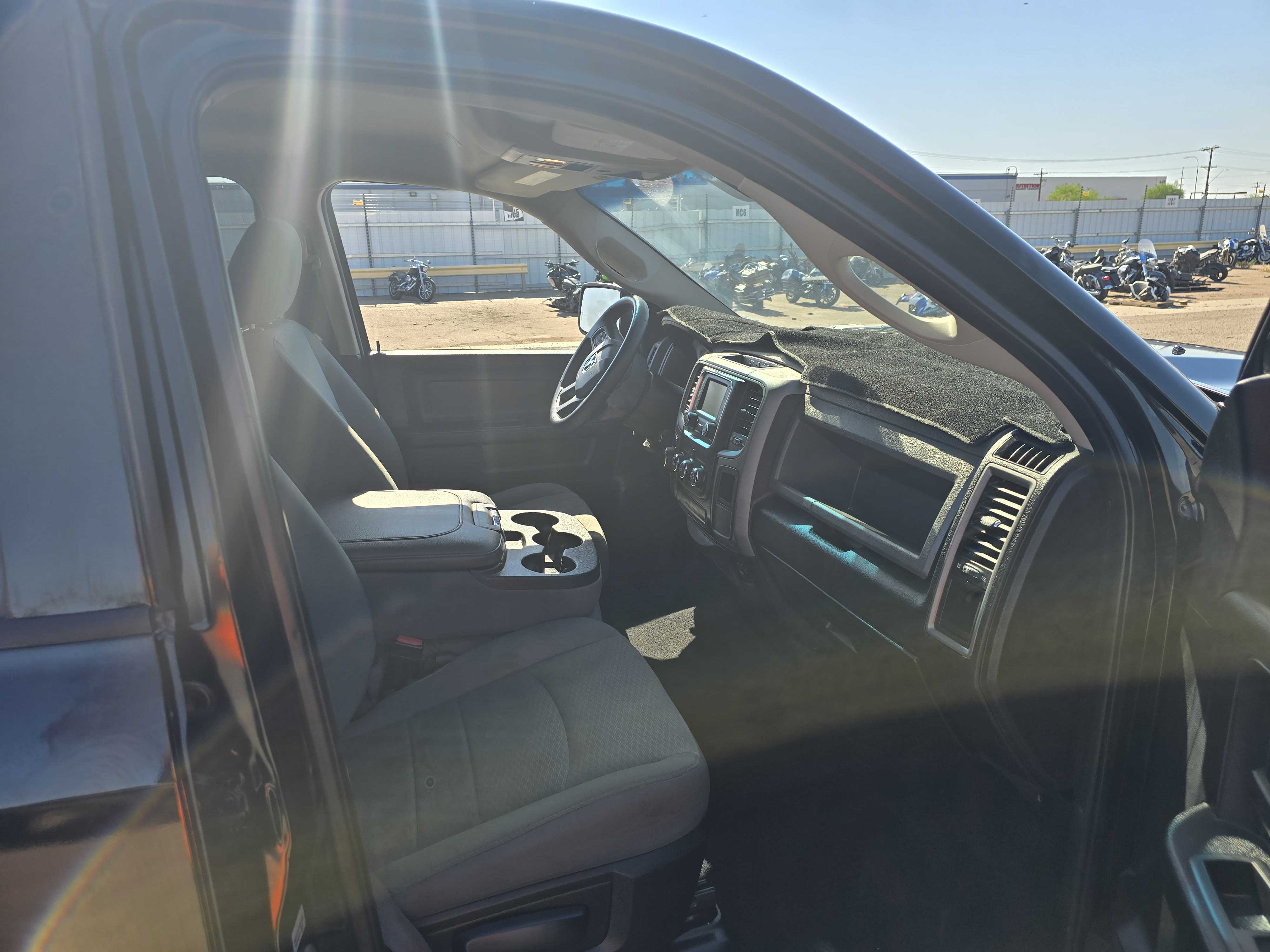 2019 Ram 1500 Classic Tradesman vin: 1C6RR7FG4KS608001