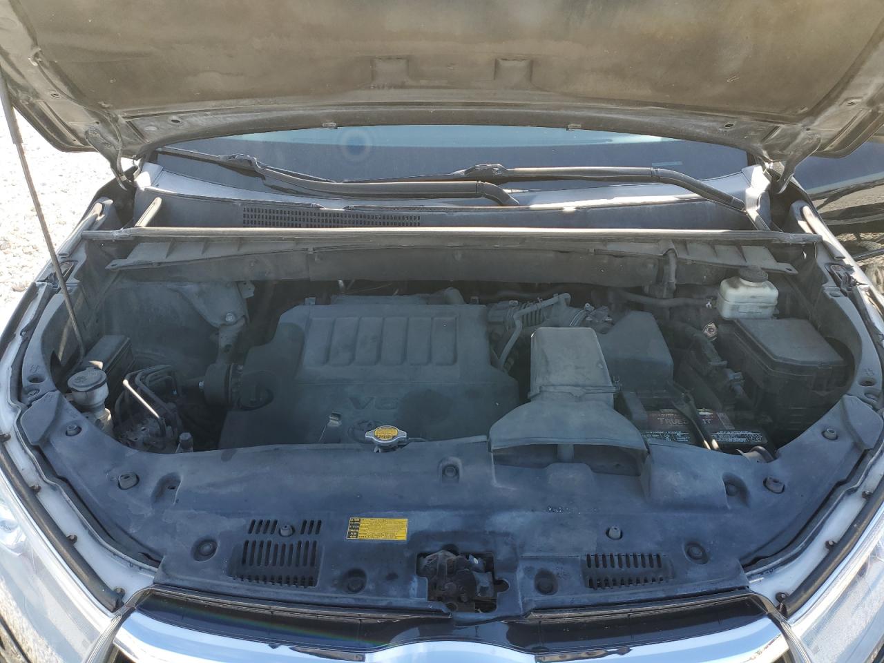 2015 Toyota Highlander Xle VIN: 5TDKKRFH6FS054915 Lot: 63605354