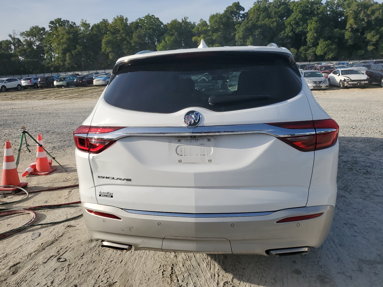 5GAERBKW3LJ222346 2020 Buick Enclave Essence