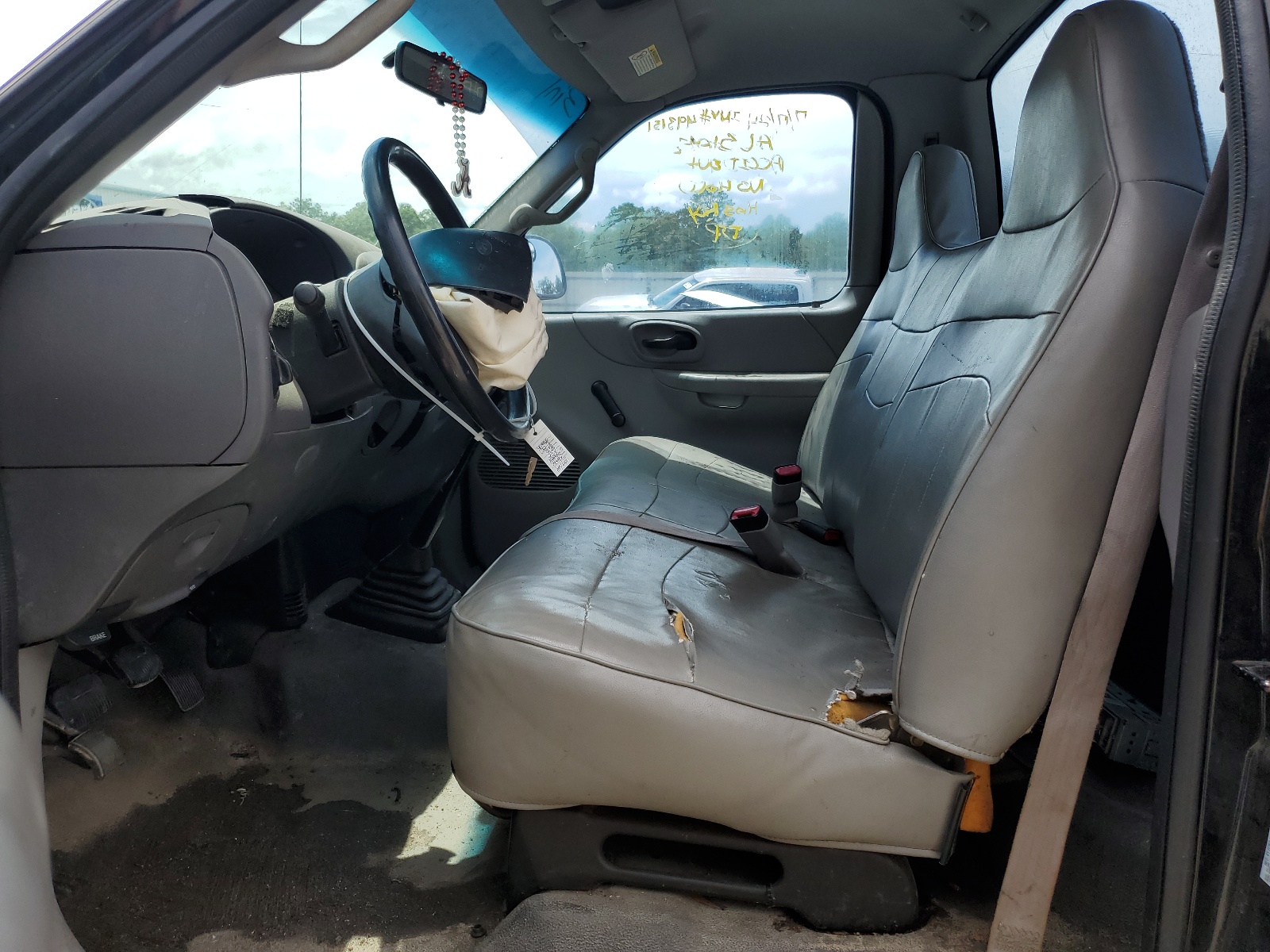 1FTZF1720YNB09026 2000 Ford F150