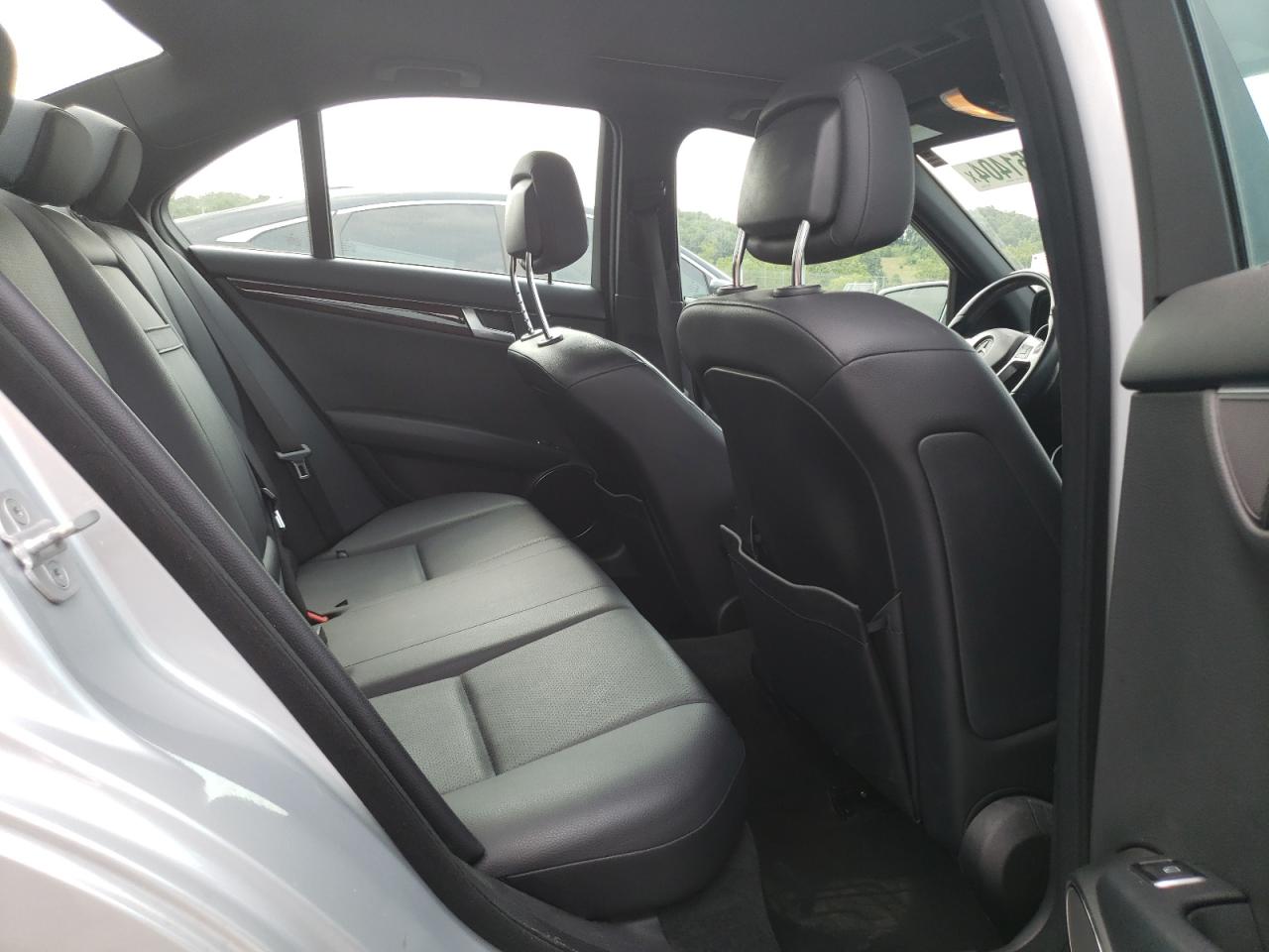 2013 Mercedes-Benz C 300 4Matic VIN: WDDGF8AB5DG120648 Lot: 64751404