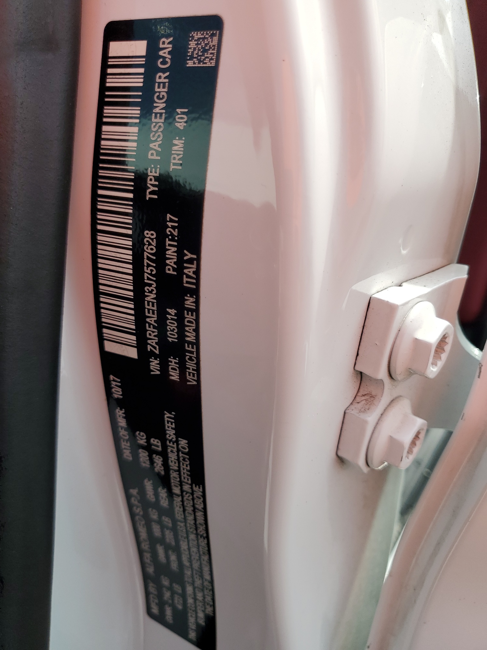 ZARFAEEN3J7577628 2018 Alfa Romeo Giulia Ti Q4