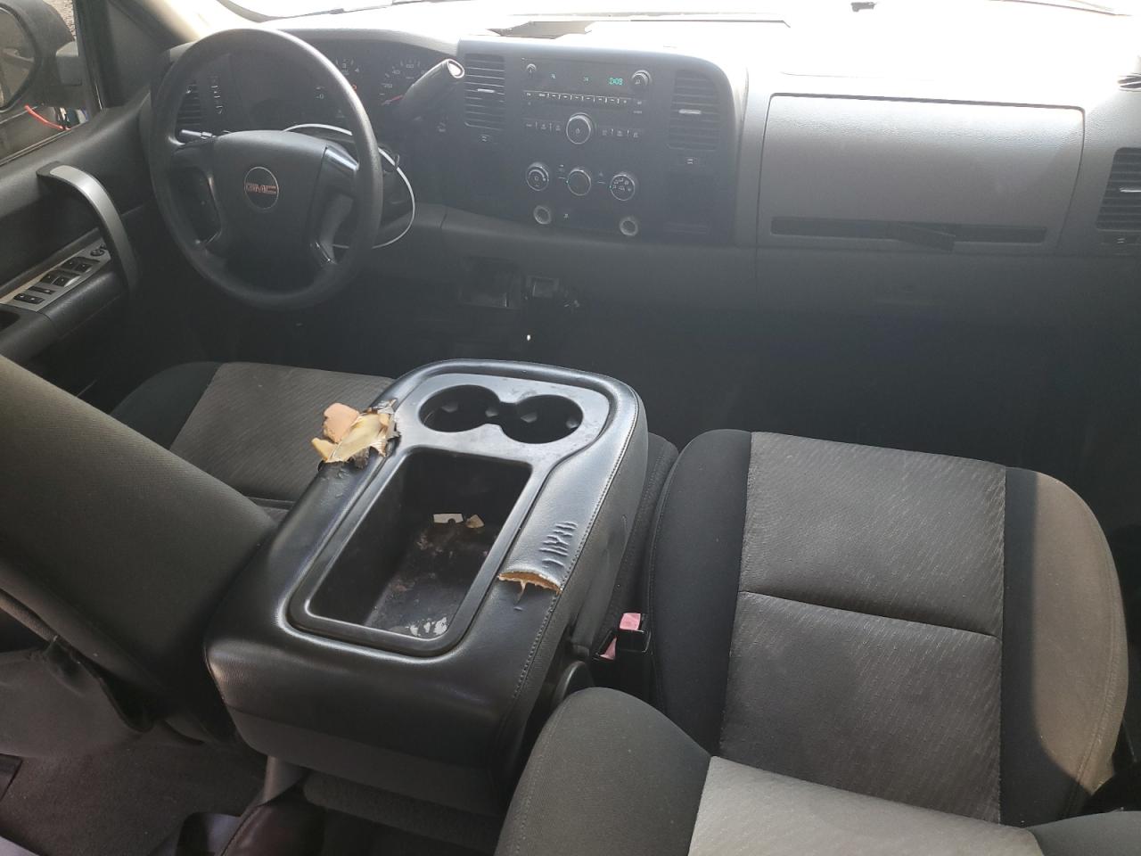 2008 GMC Sierra C1500 VIN: 3GTEC13C18G133785 Lot: 64579784