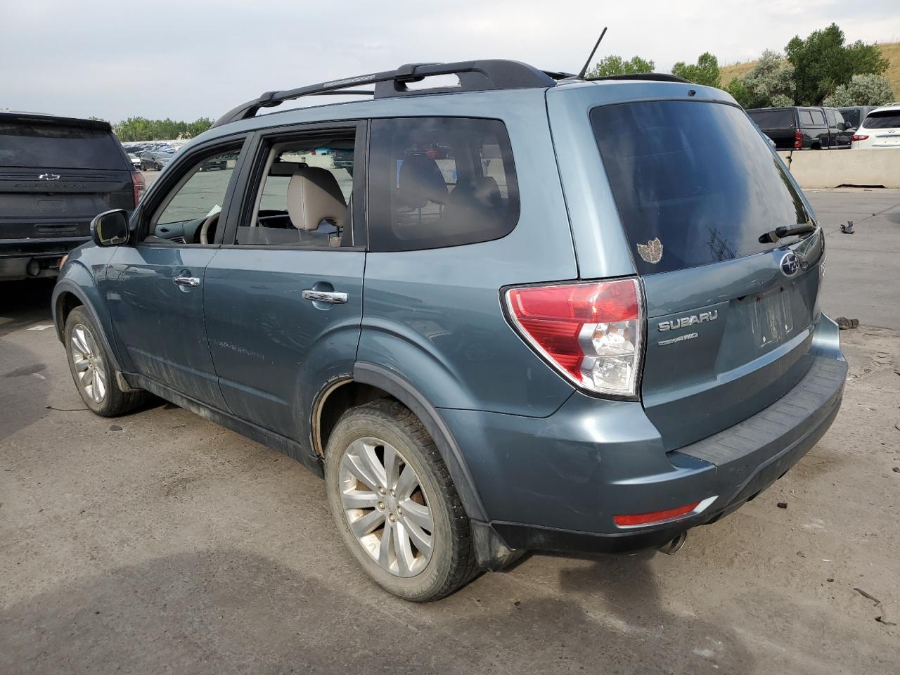 2011 Subaru Forester Limited VIN: JF2SHAEC7BH747806 Lot: 62760044