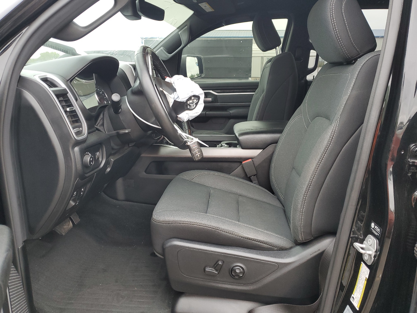 1C6SRFFT9MN548663 2021 Ram 1500 Big Horn/Lone Star