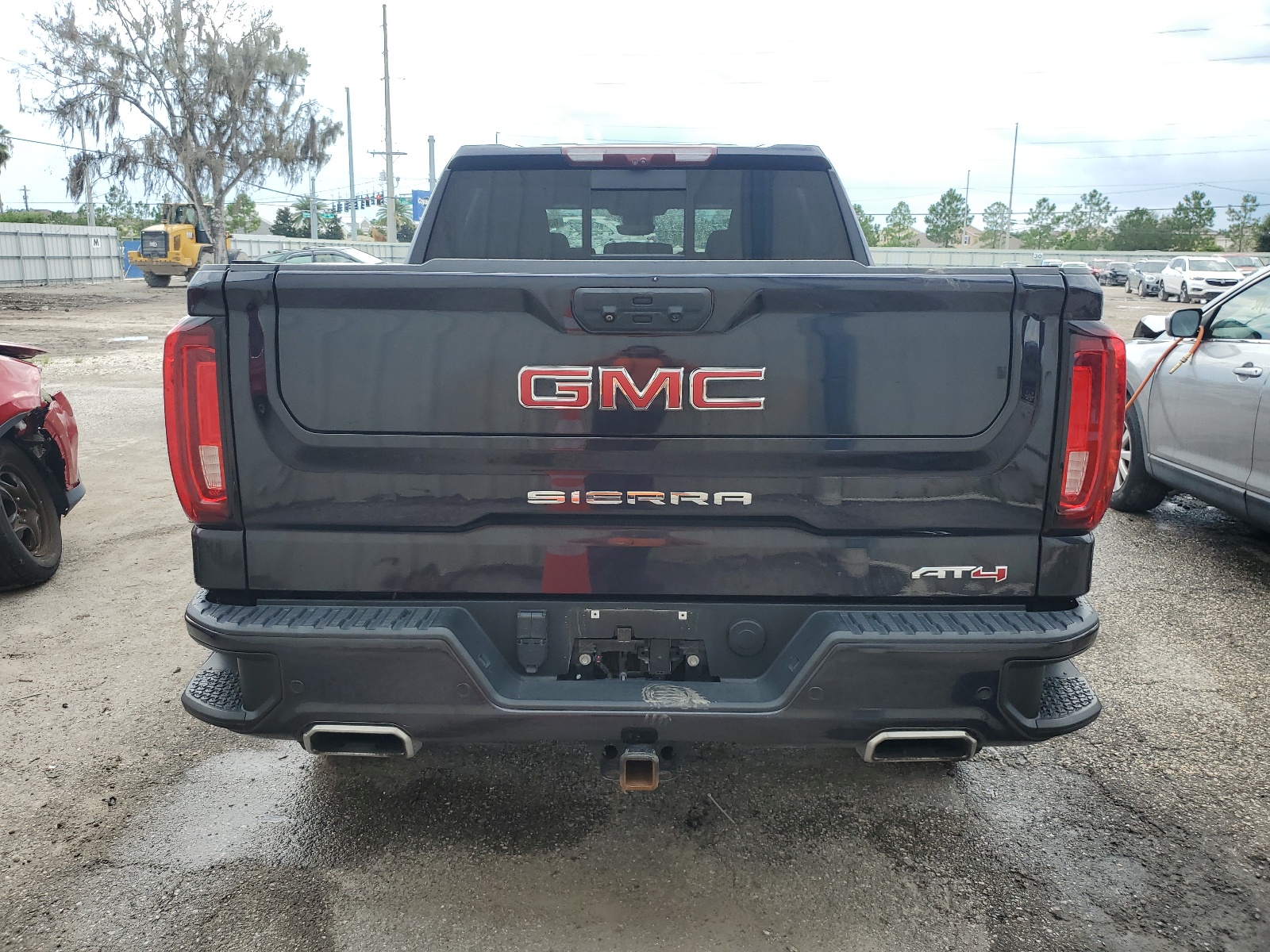 2022 GMC Sierra K1500 At4 vin: 3GTPUEEL3NG562979