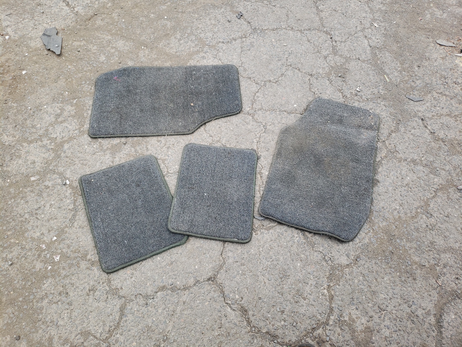 1HGES16374L002387 2004 Honda Civic Dx Vp