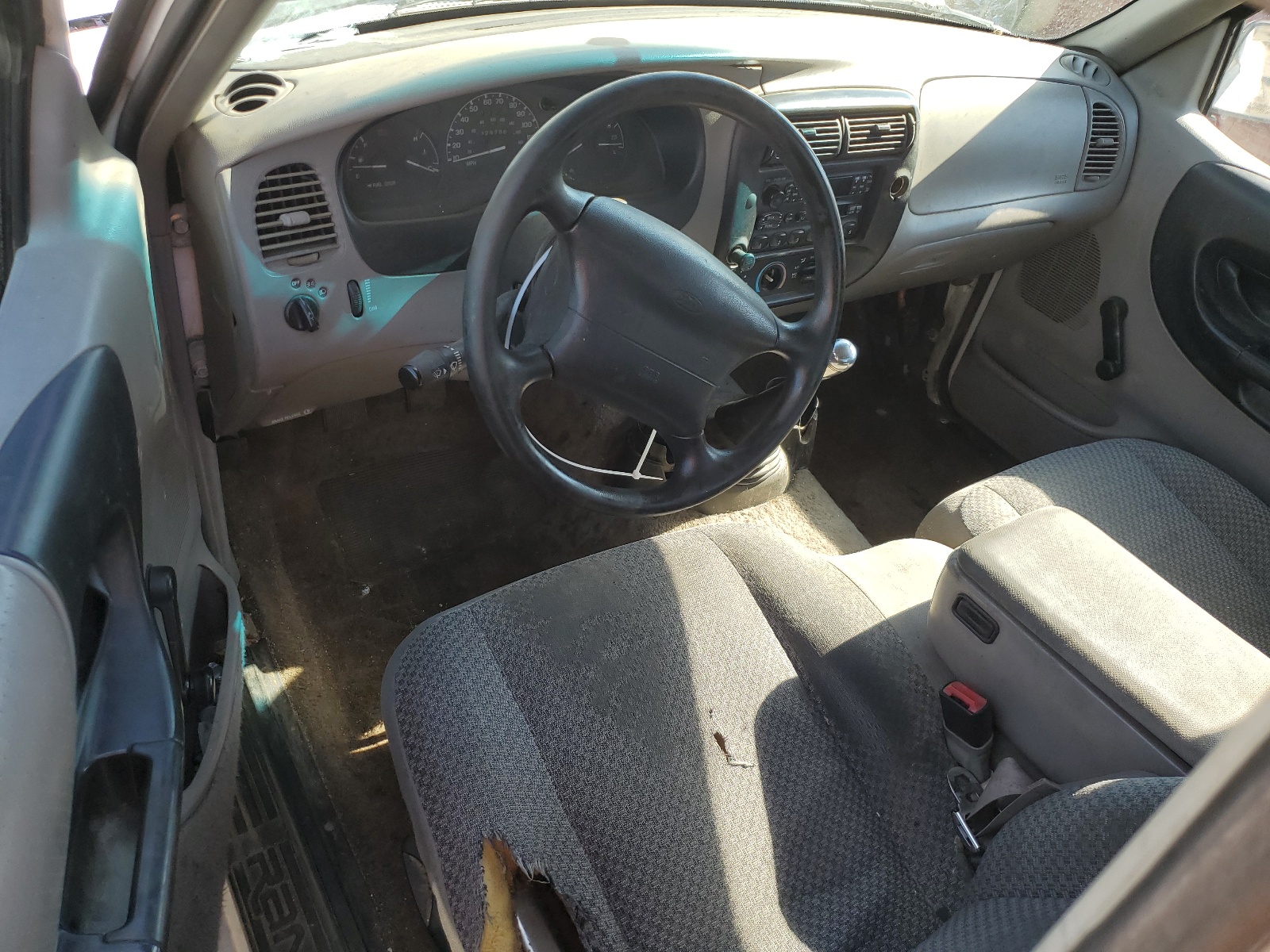 1FTYR10C0WUA30156 1998 Ford Ranger