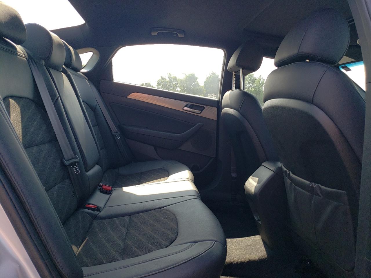 2018 Hyundai Sonata Sport VIN: 5NPE34AF9JH667211 Lot: 64958374