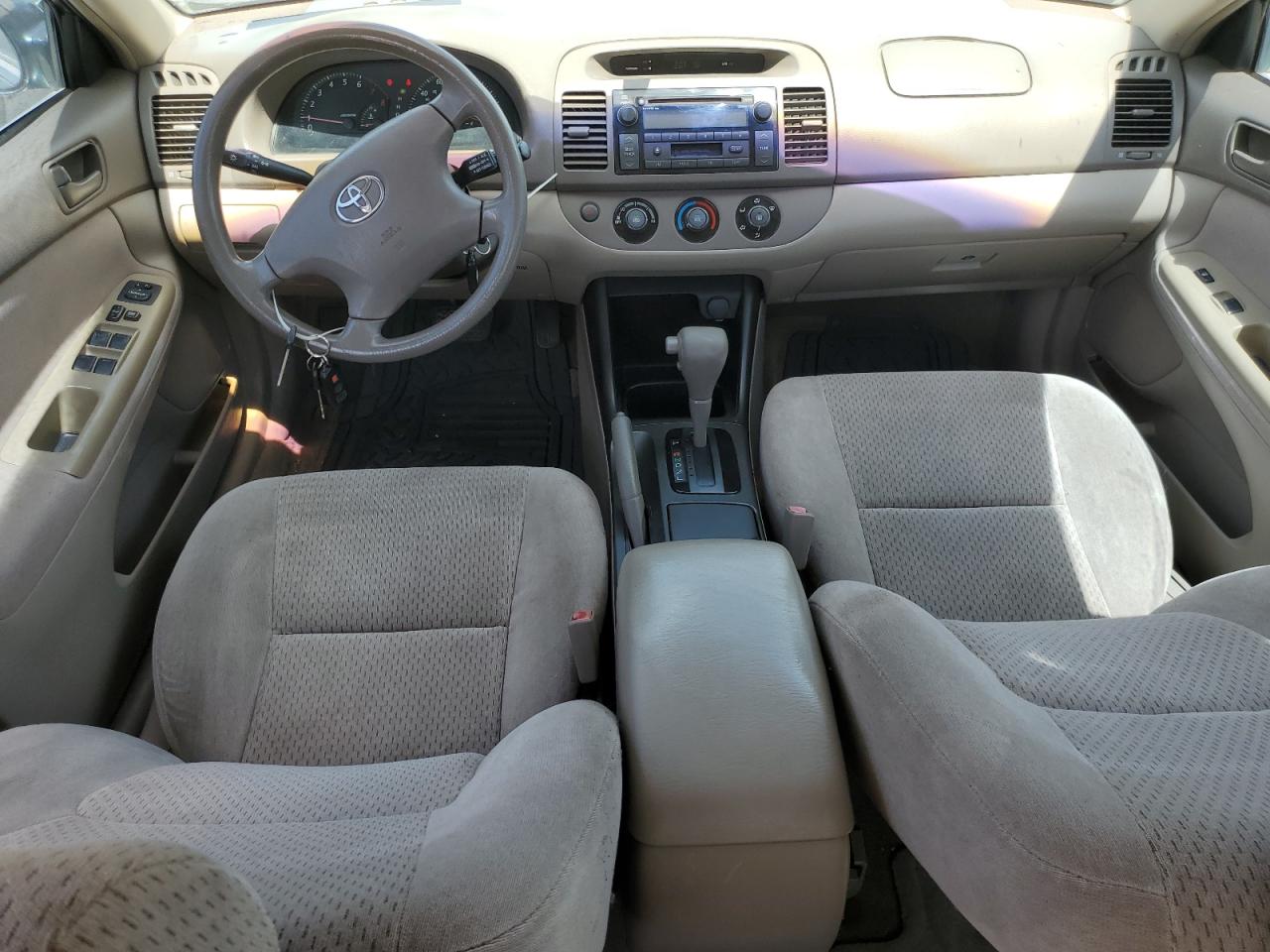 2003 Toyota Camry Le VIN: 4T1BE32K83U681074 Lot: 65418444