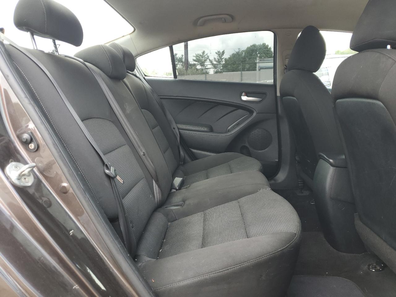 2017 Kia Forte Lx VIN: 3KPFK4A74HE157752 Lot: 64526614