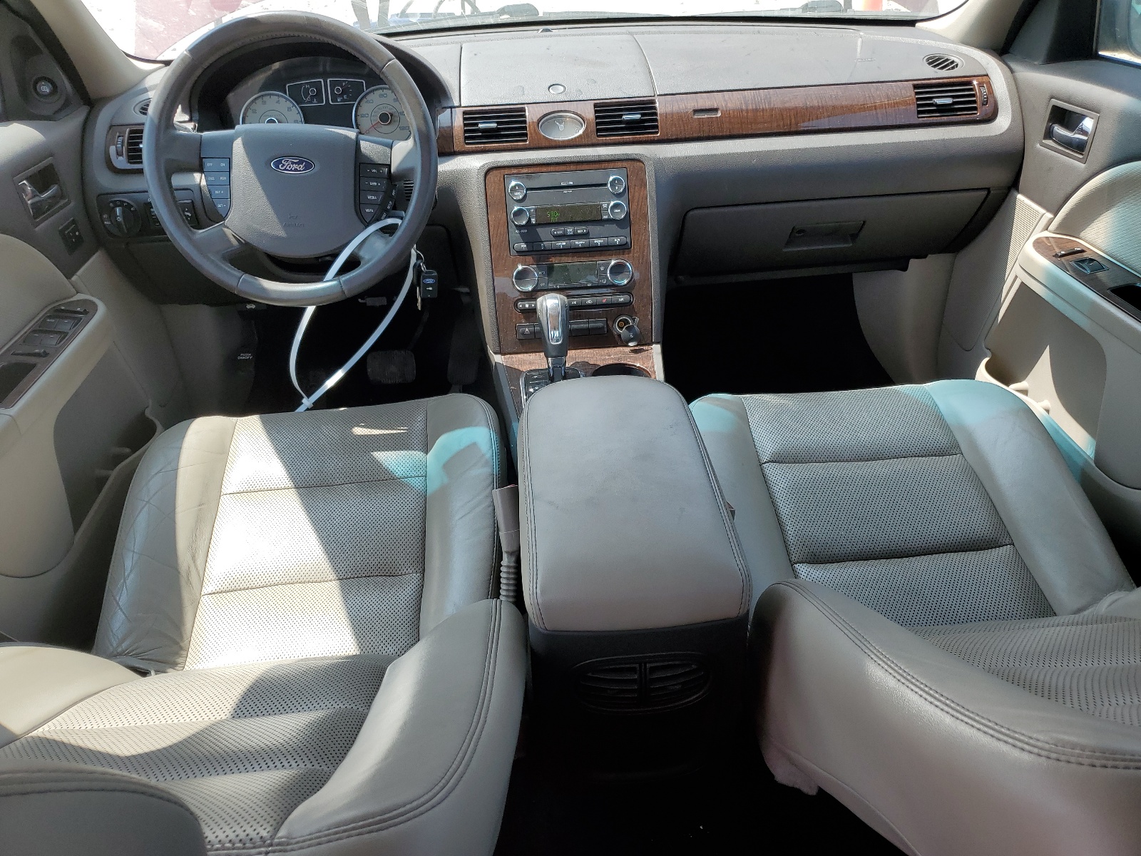 1FAHP25W18G103234 2008 Ford Taurus Limited