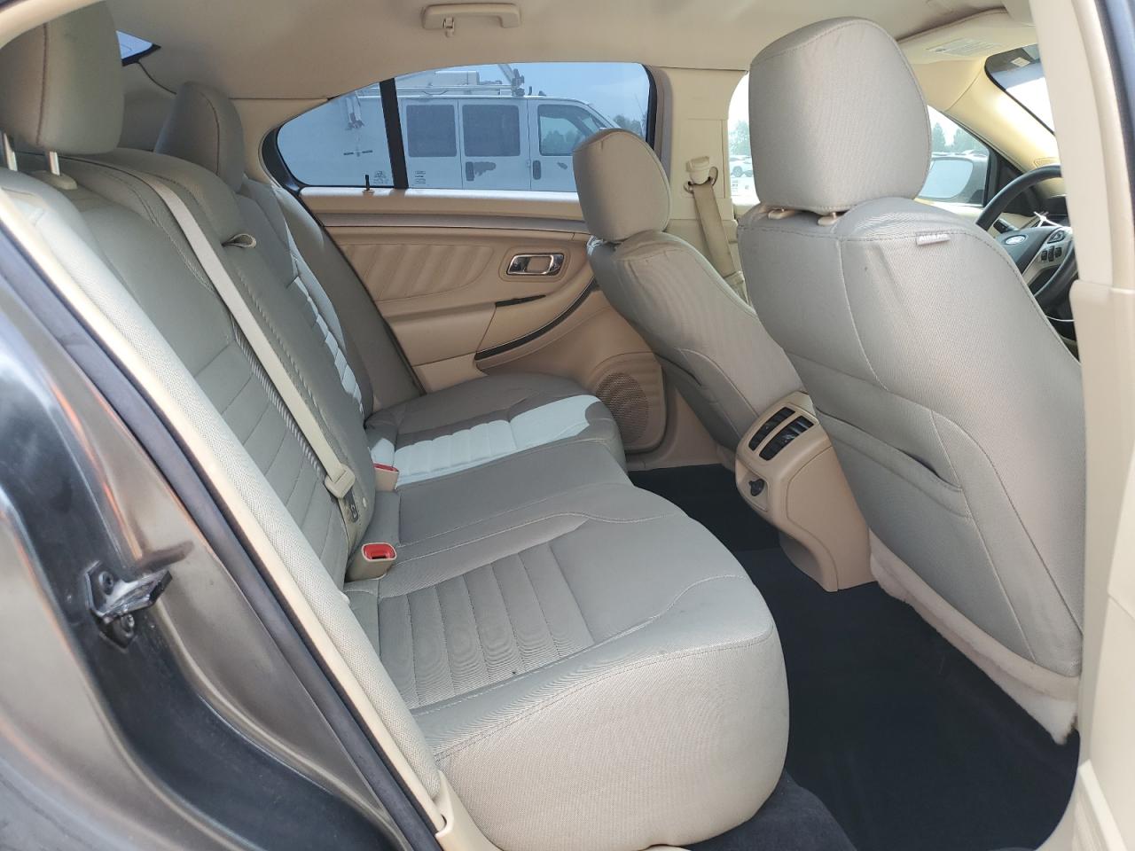 2016 Ford Taurus Se VIN: 1FAHP2D85GG141891 Lot: 63555984