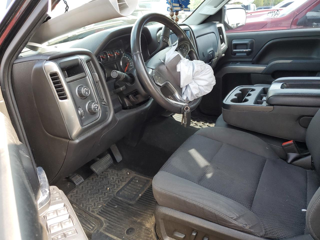 2016 Chevrolet Silverado - Image 7