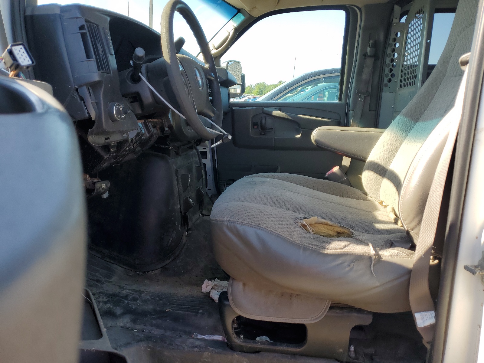 1GTZGFBA4A1173124 2010 GMC Savana G2500