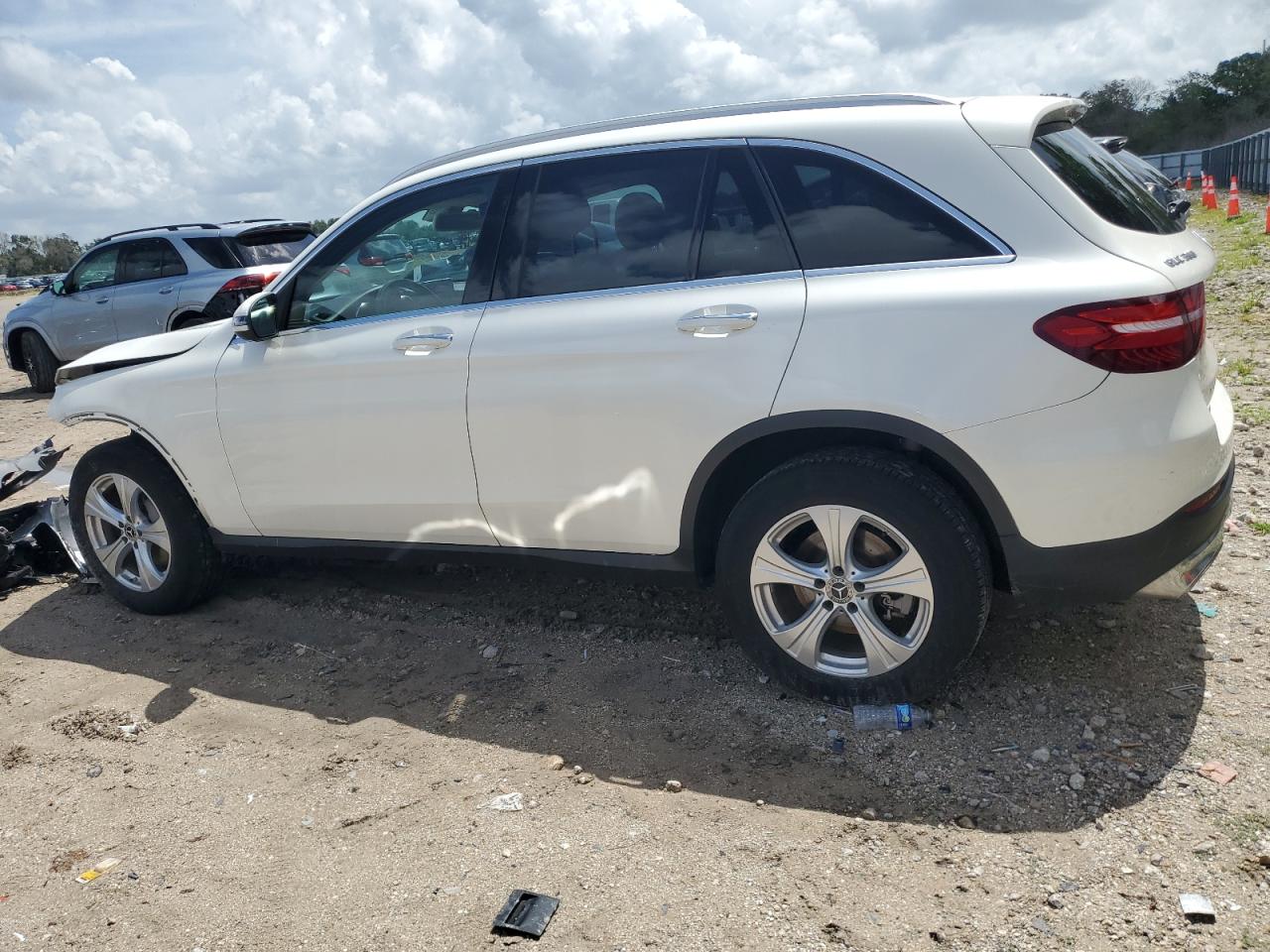 2017 Mercedes-Benz Glc 300 VIN: WDC0G4JB7HF245349 Lot: 64627104