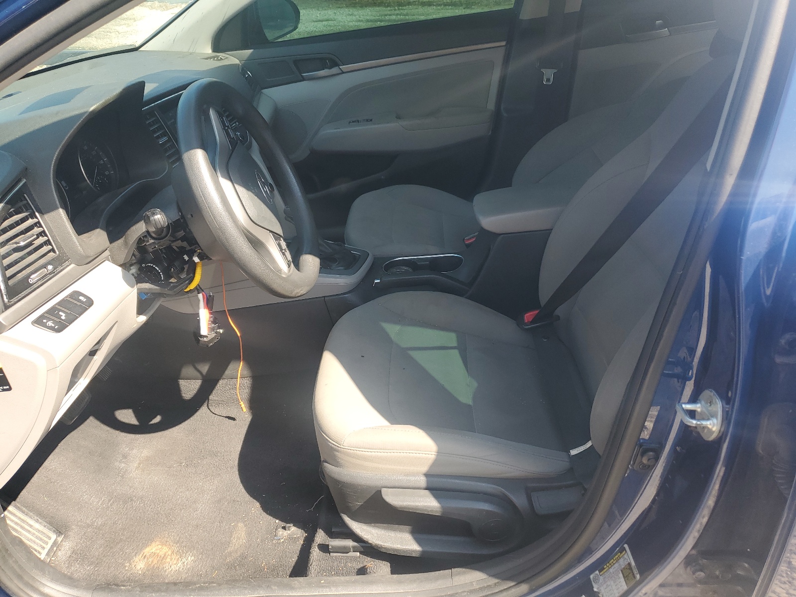 5NPD84LF0JH215822 2018 Hyundai Elantra Sel