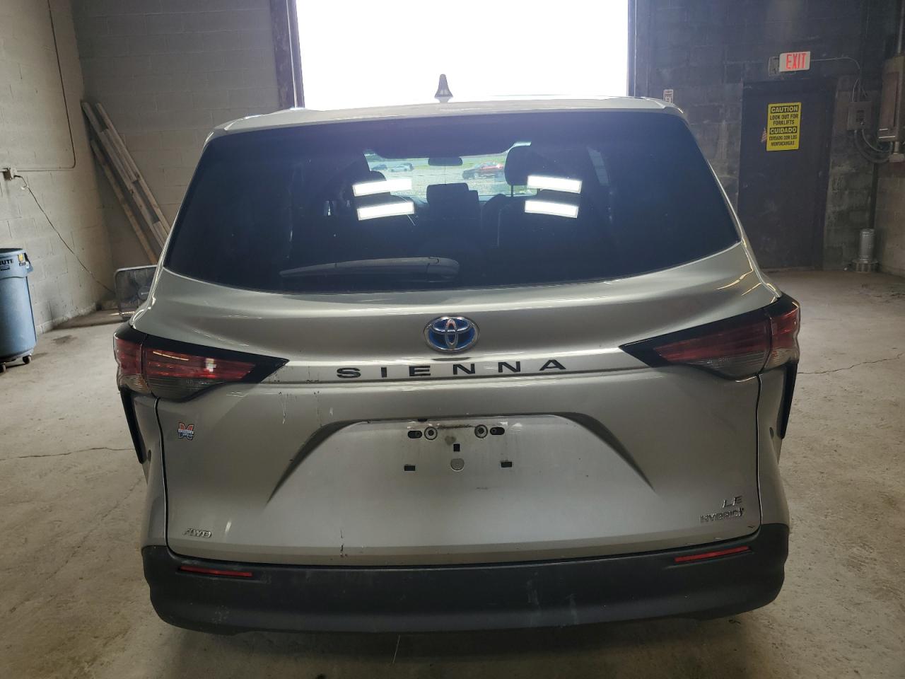 2021 Toyota Sienna Le VIN: 5TDKSKFC1MS005680 Lot: 64104864