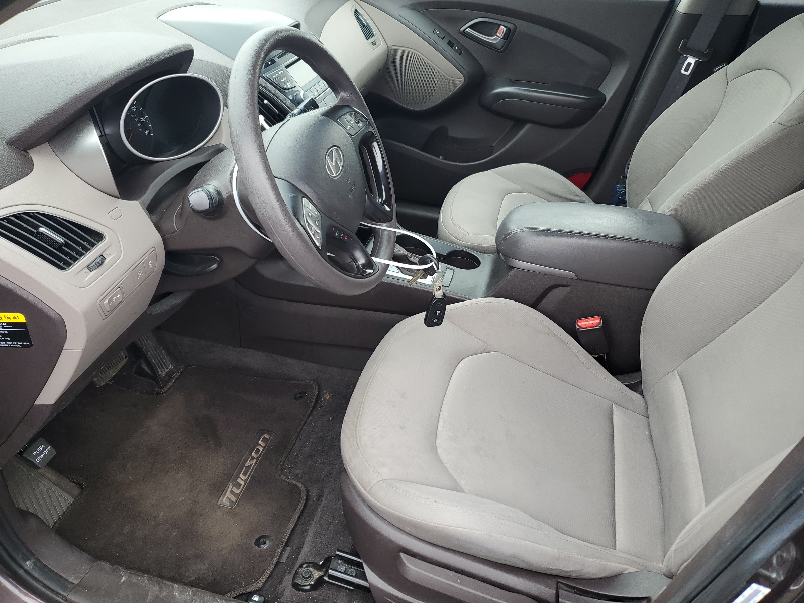 KM8JT3AF0EU818307 2014 Hyundai Tucson Gls