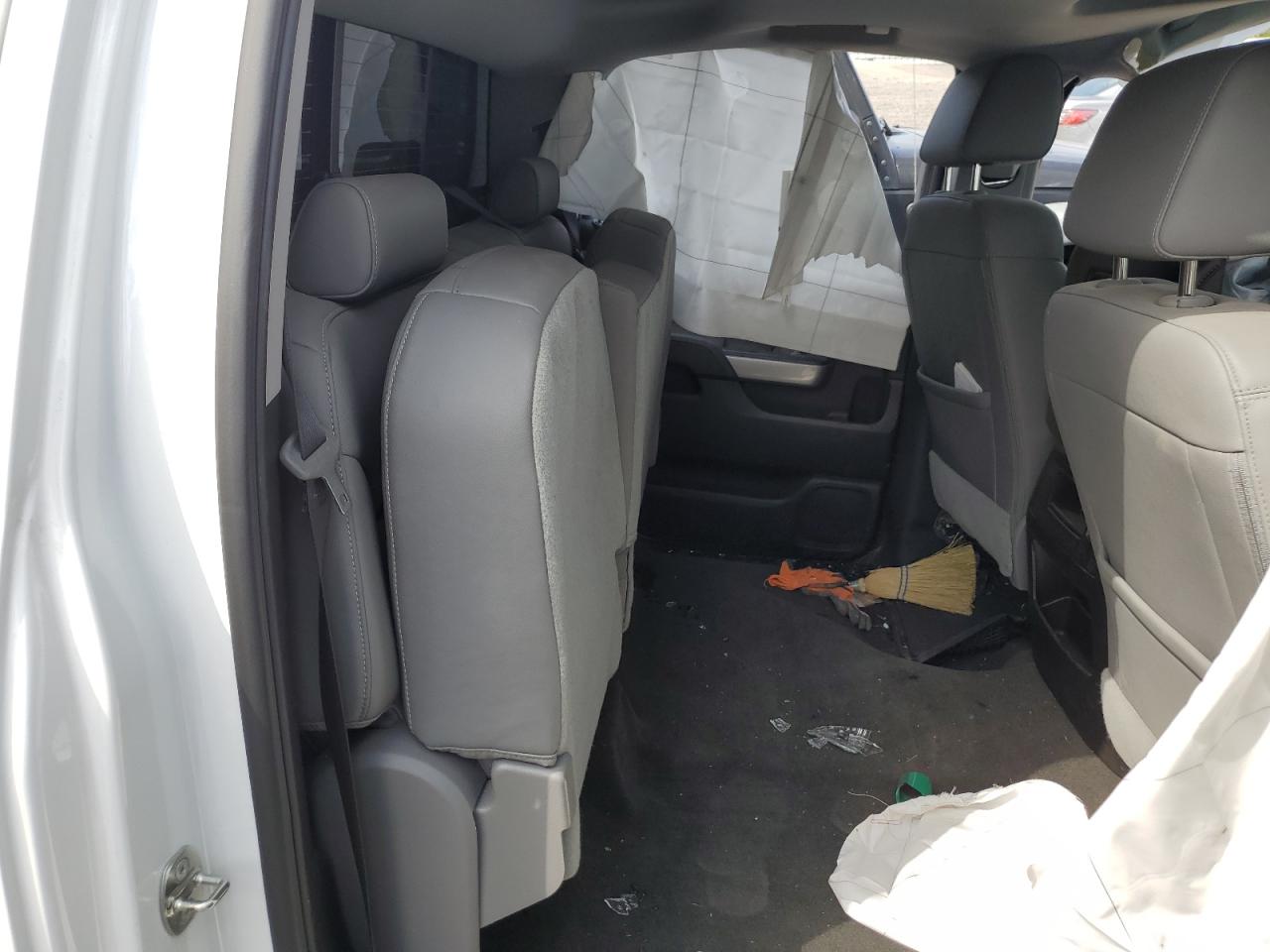 2018 Chevrolet Silverado - Image 10