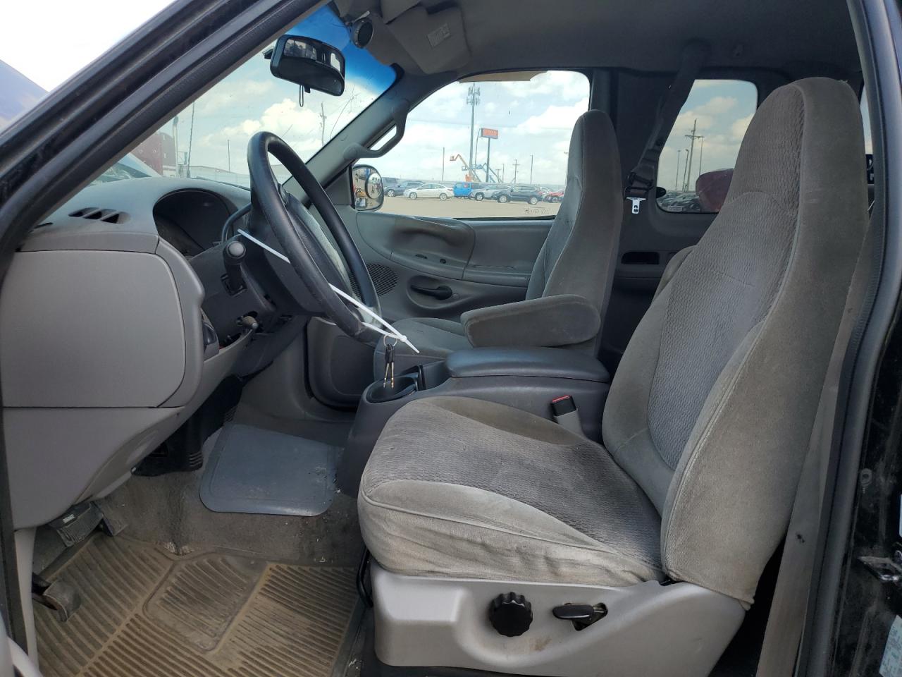 1998 Ford F150 VIN: 1FTRX18L2WNC08089 Lot: 62934754