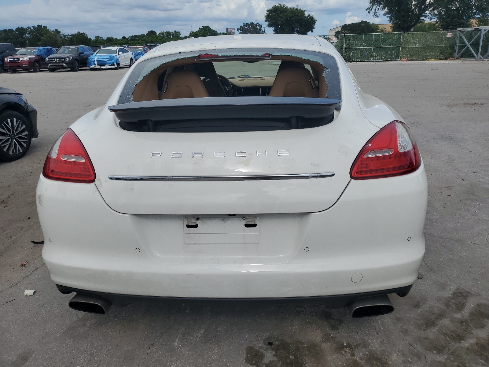 WP0AA2A70CL019501 2012 Porsche Panamera 2