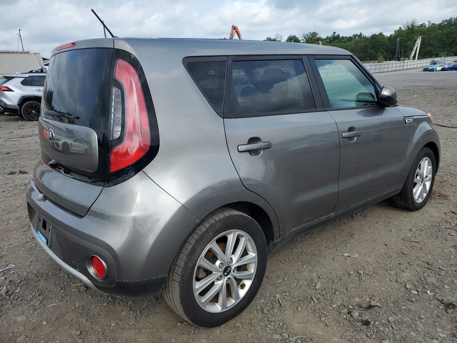 2017 Kia Soul + vin: KNDJP3A51H7410059