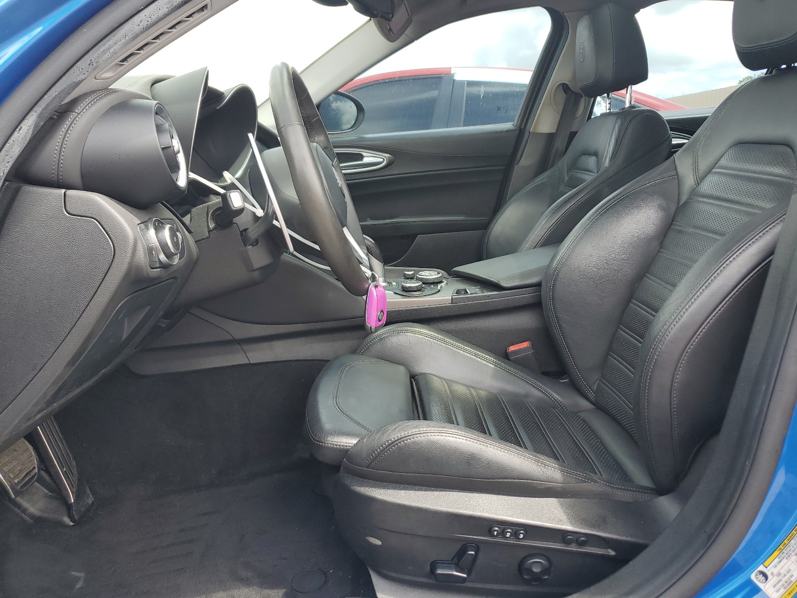 ZARFAECNXJ7594364 2018 Alfa Romeo Giulia Ti