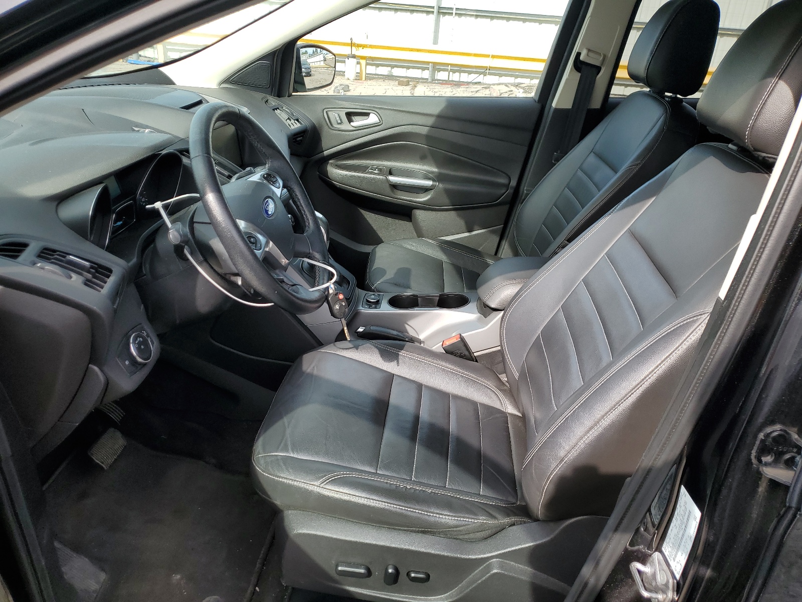 1FMCU9GX0FUA31092 2015 Ford Escape Se