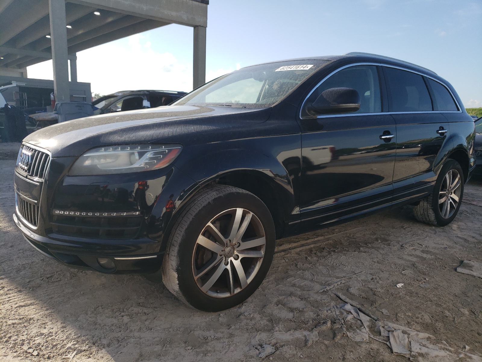 2014 Audi Q7 Premium Plus vin: WA1LGAFE1ED011634