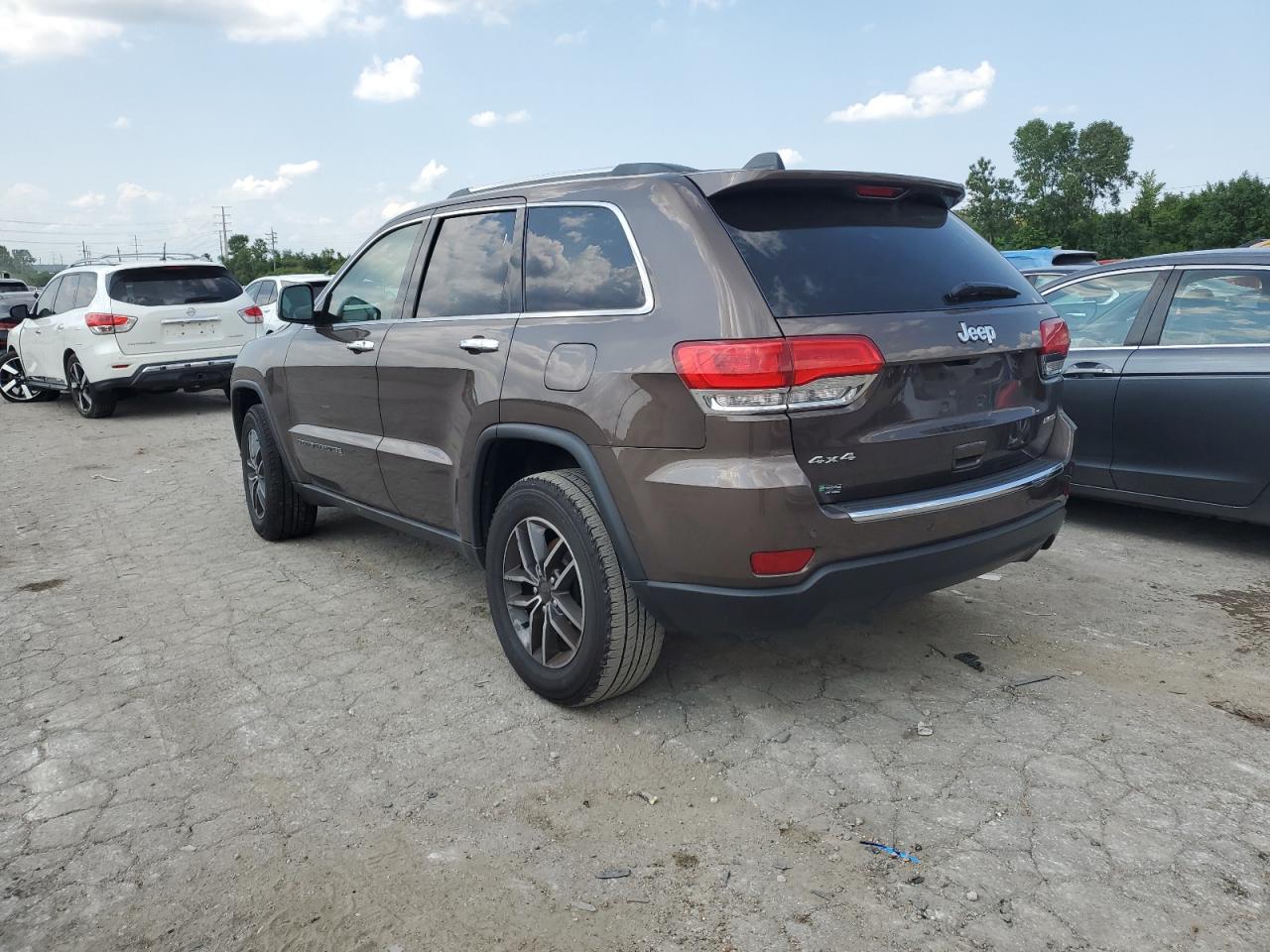 2019 Jeep Grand Cherokee - Image 2