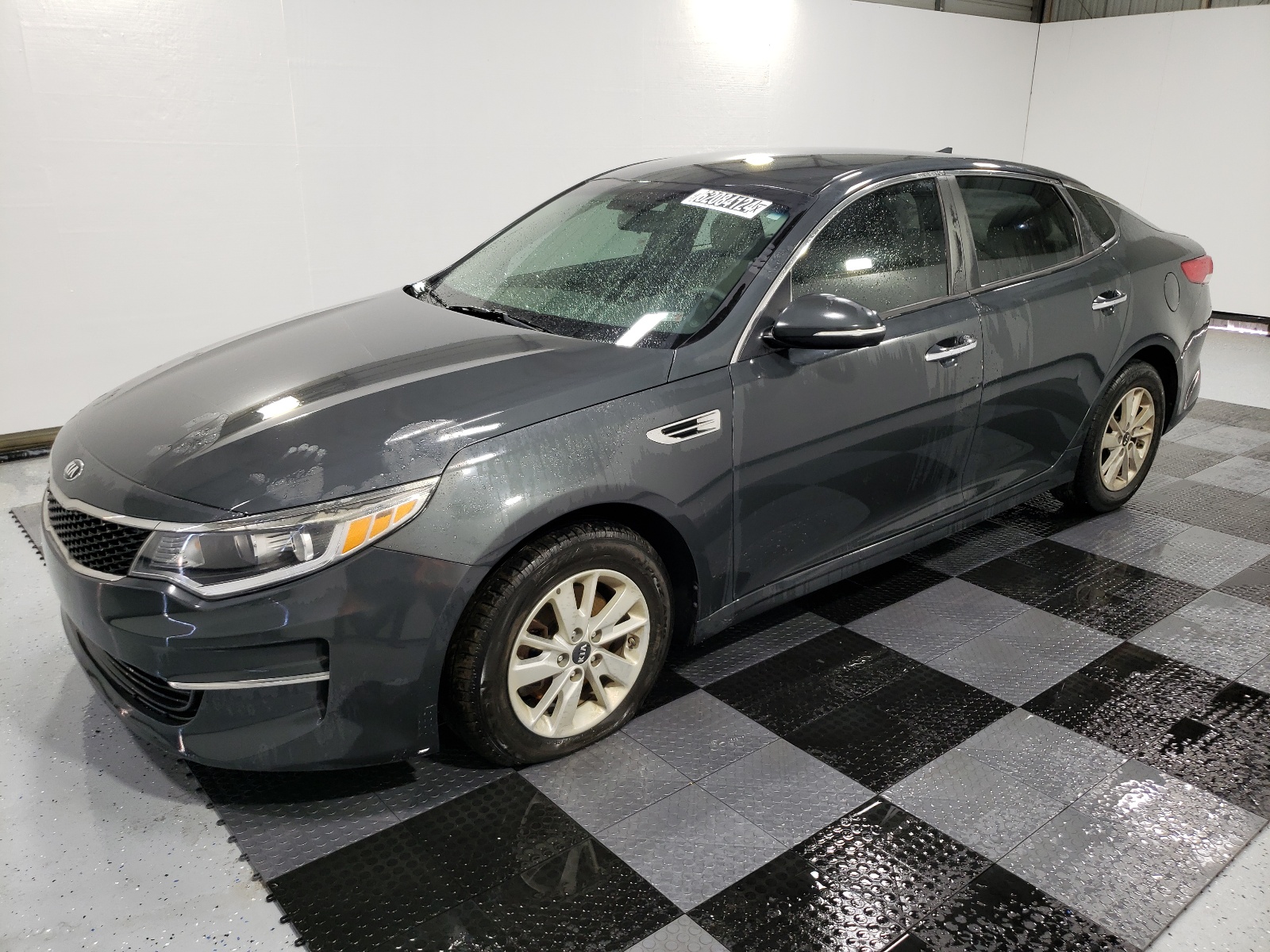 2016 Kia Optima Lx vin: KNAGT4L32G5084822