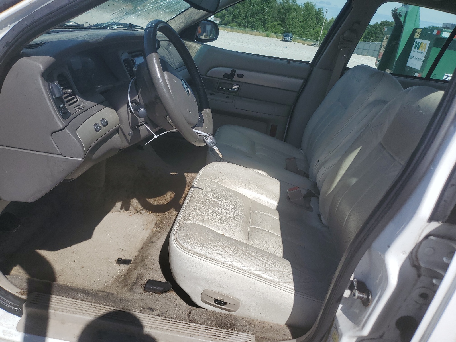 2MEHM75V58X653648 2008 Mercury Grand Marquis Ls