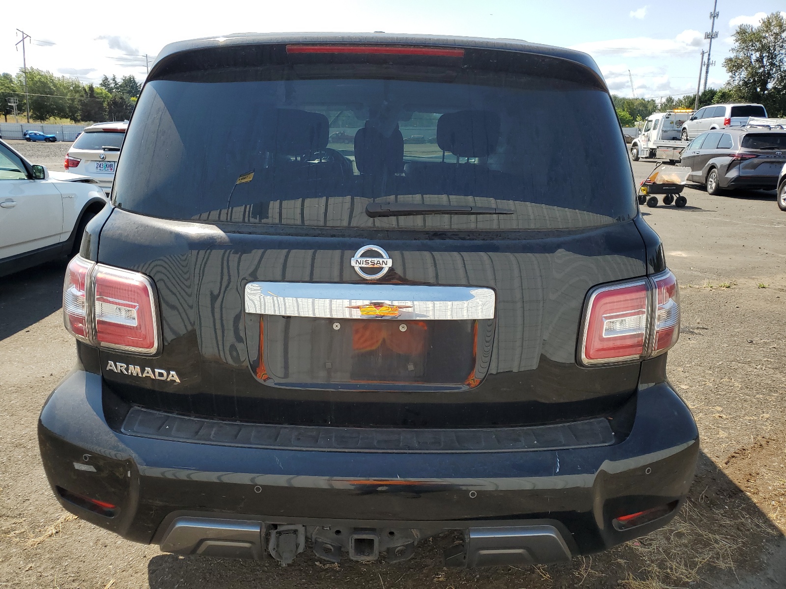 JN8AY2NC1K9586240 2019 Nissan Armada Sv