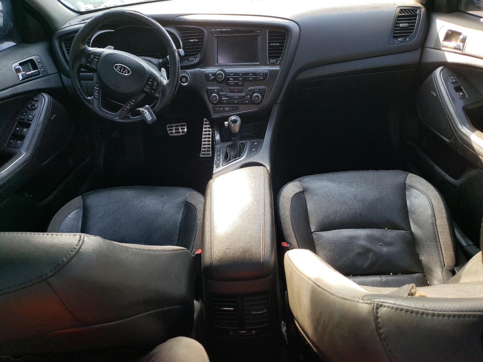 5XXGR4A60CG046798 2012 Kia Optima Sx