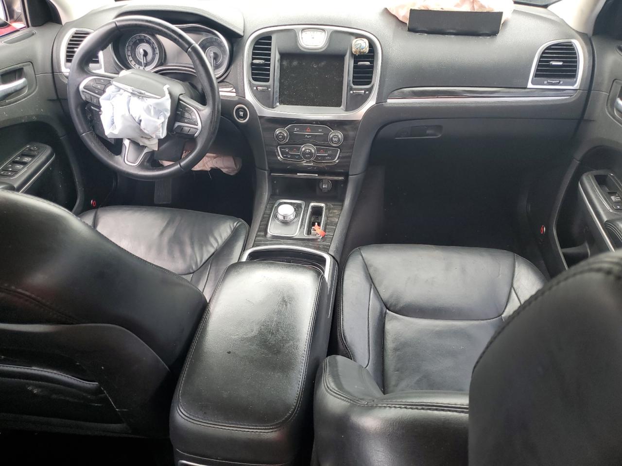 2016 Chrysler 300 Limited VIN: 2C3CCAAGXGH111381 Lot: 63441014