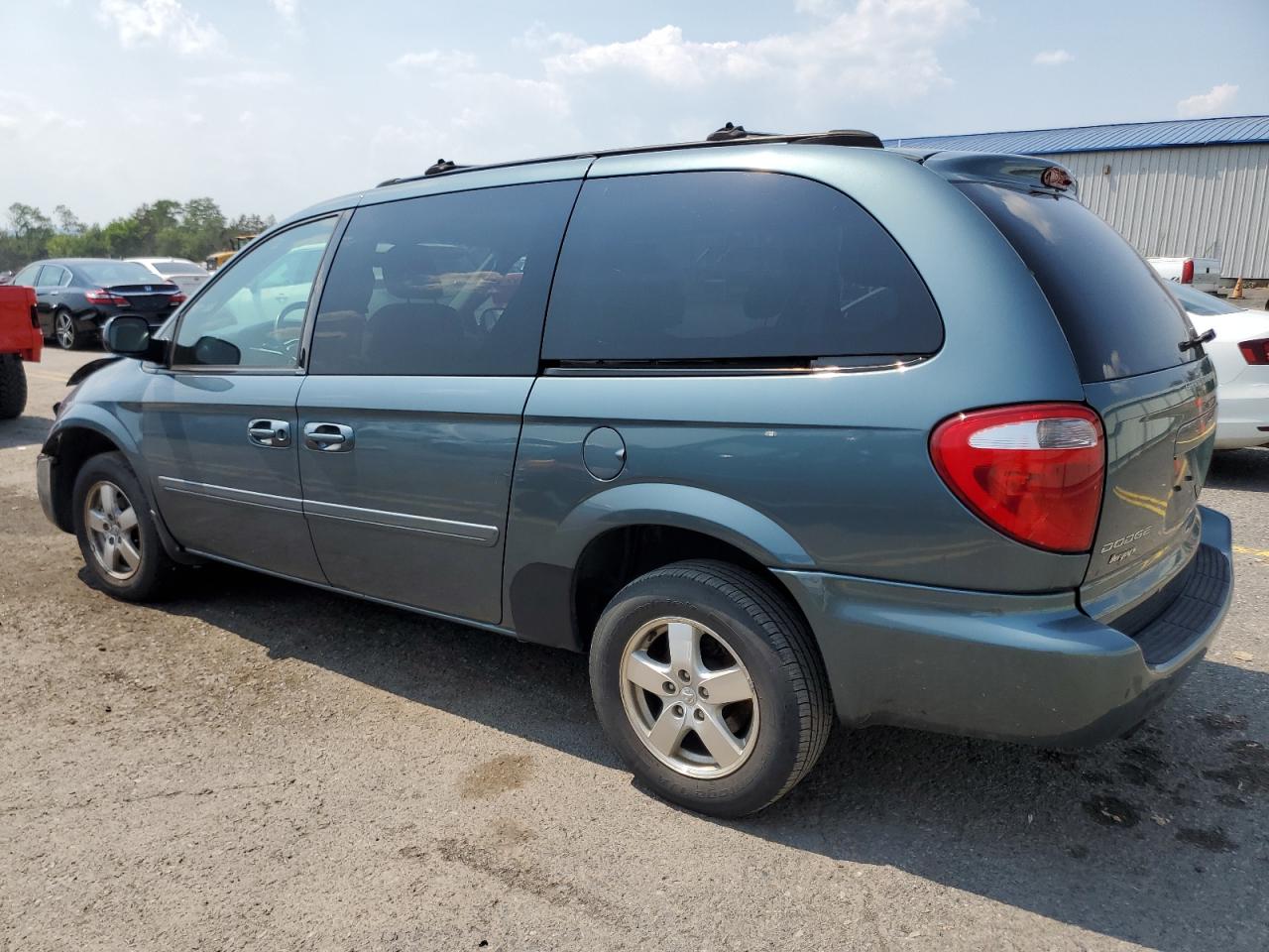 2005 Dodge Grand Caravan Sxt VIN: 2D4GP44L95R374077 Lot: 63388474