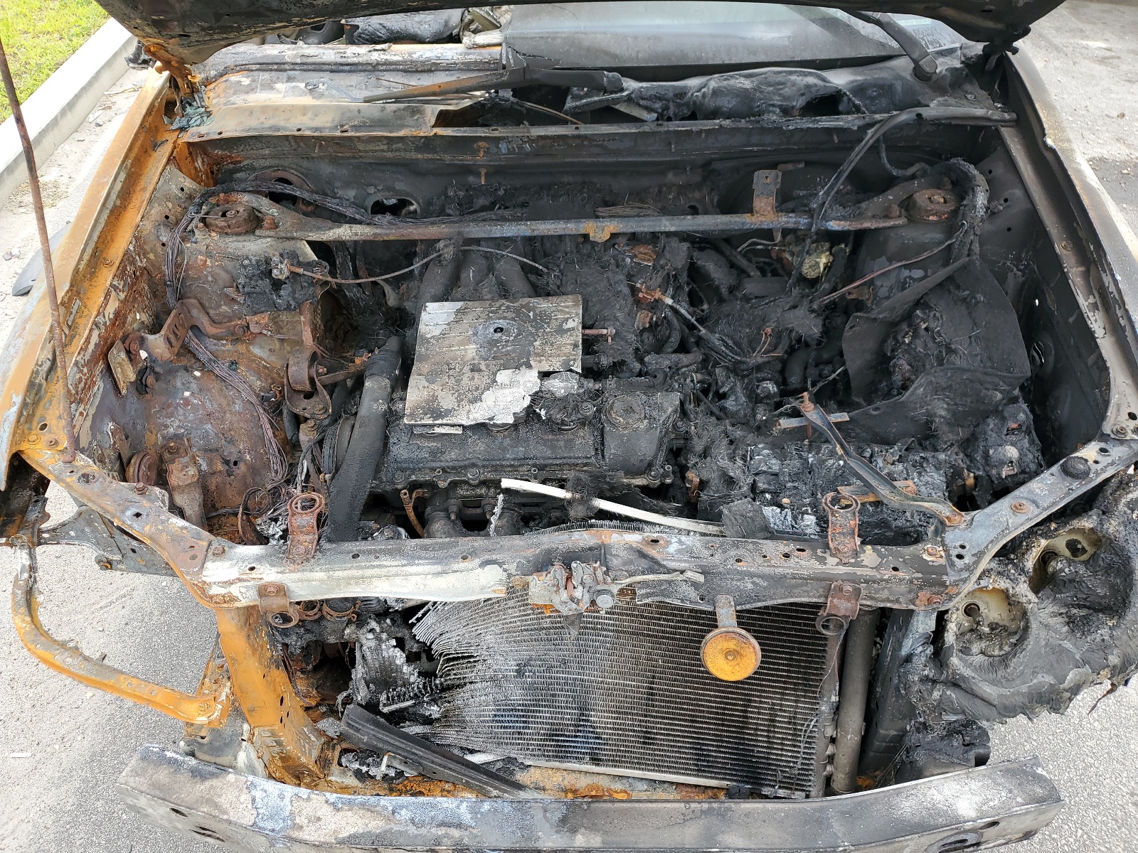 JTEHF21A430100669 2003 Toyota Highlander Limited