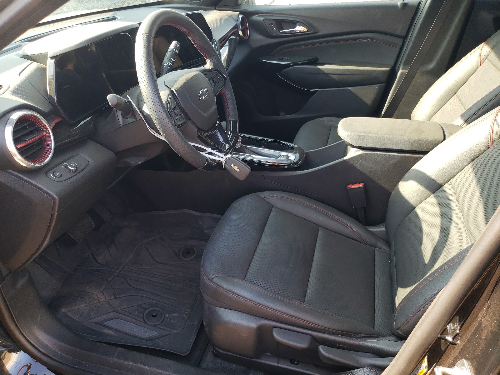 KL77LJE2XRC105191 2024 Chevrolet Trax 2Rs