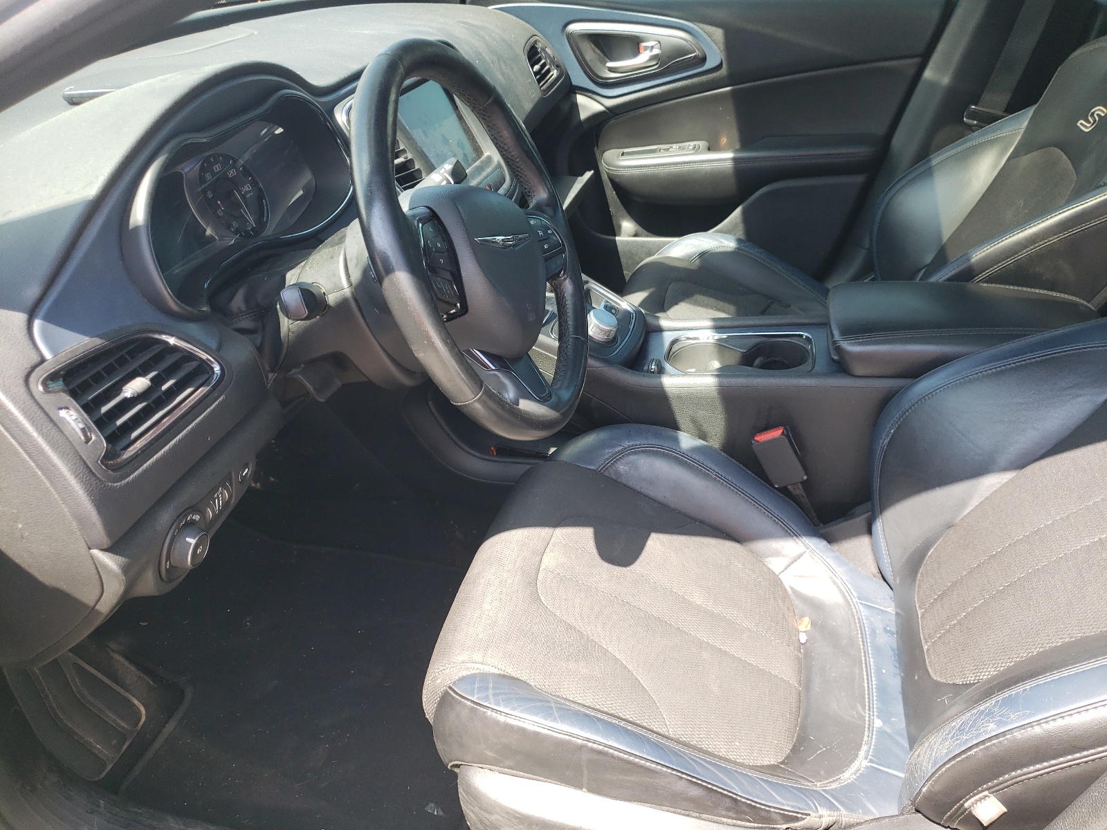 1C3CCCDGXFN540453 2015 Chrysler 200 S