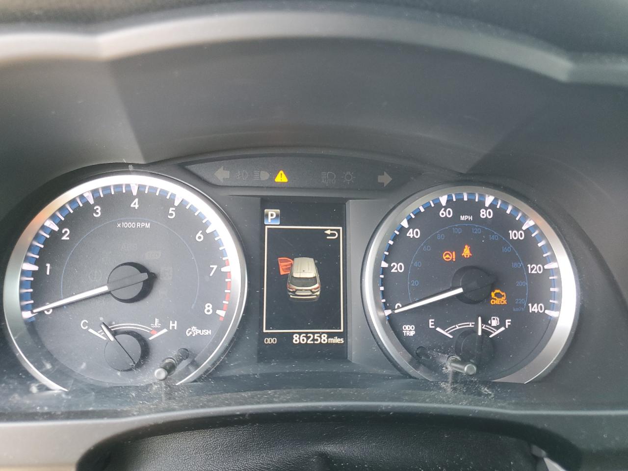 2017 Toyota Highlander Le VIN: 5TDBZRFH9HS435785 Lot: 64513394