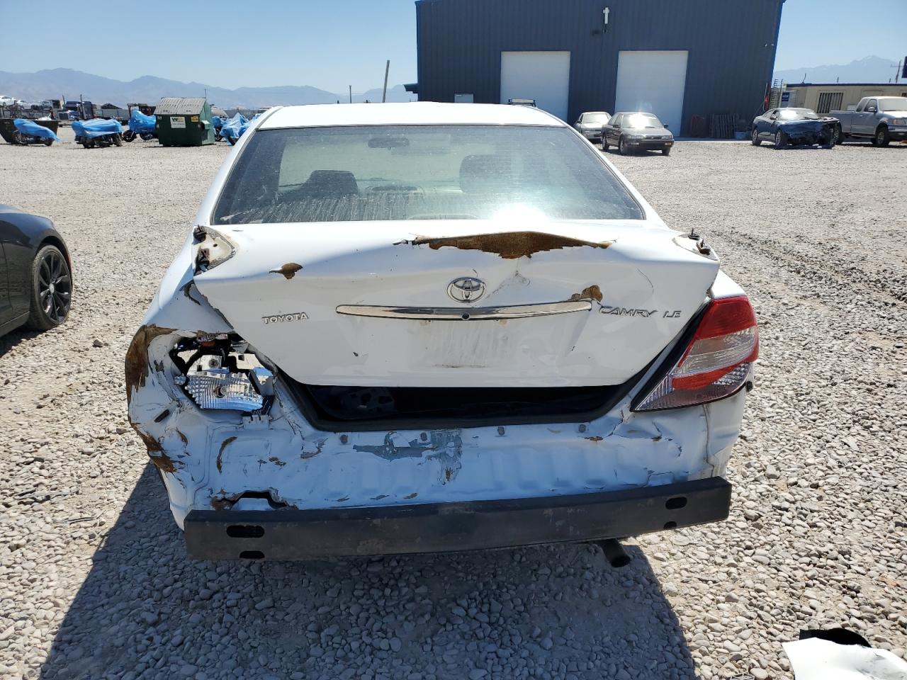 2003 Toyota Camry Le VIN: 4T1BE32K63U185268 Lot: 61862654