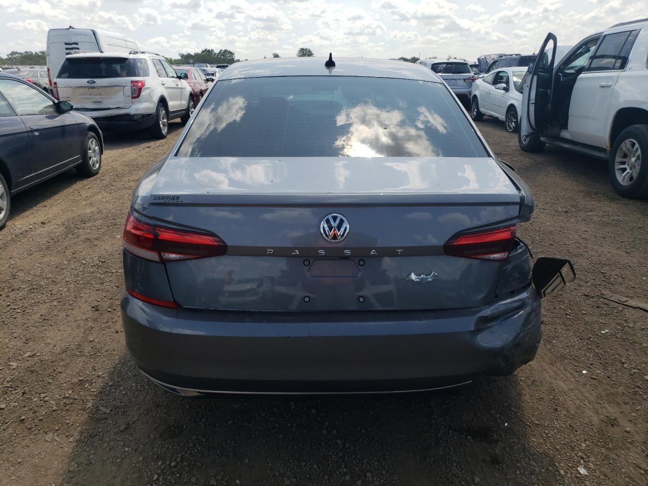 2020 Volkswagen Passat Se VIN: 1VWSA7A31LC015047 Lot: 63546604