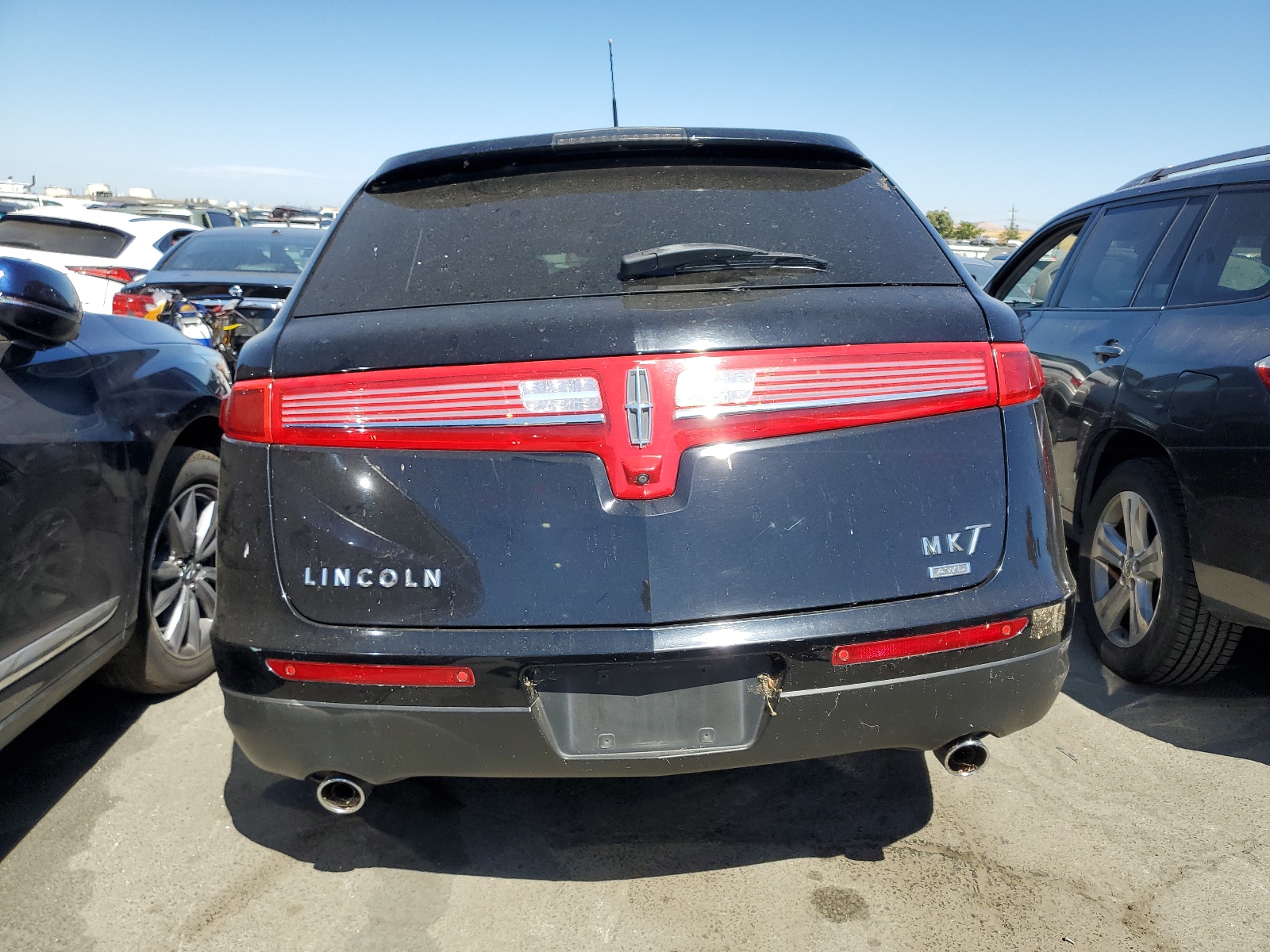 2017 Lincoln Mkt vin: 2LMHJ5NK1HBL01216