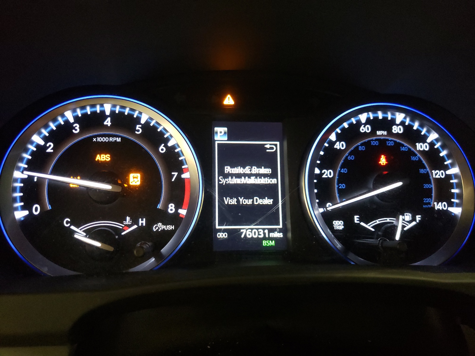 5TDJZRFH8JS558091 2018 Toyota Highlander Se